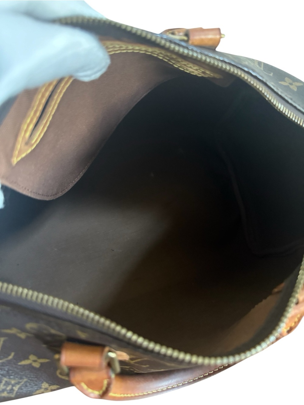 Authenticated Louis Vuitton Speedy 30 Vintage Monogram Bag! EUC! COA! - Picture 12 of 16
